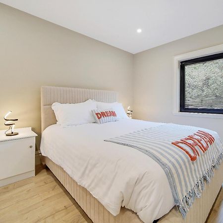 Seaview Lodge Apartment 'Sleeping 4 Guests' Rockstown 외부 사진