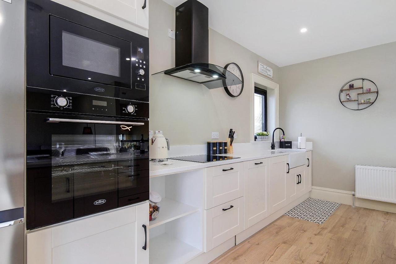 Seaview Lodge Apartment 'Sleeping 4 Guests' Rockstown 외부 사진